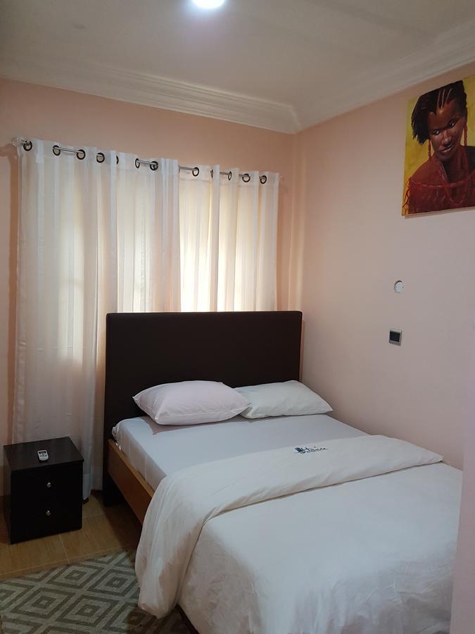 Hillside Gardens Ltd Hotel Lagos Bagian luar foto