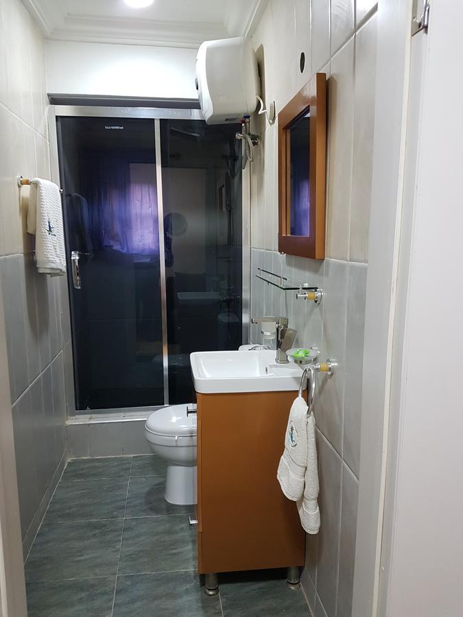 Hillside Gardens Ltd Hotel Lagos Bagian luar foto